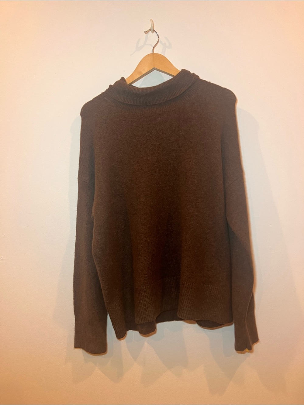Women’s Brown Knit Sweater - Classic Cozy Pullover